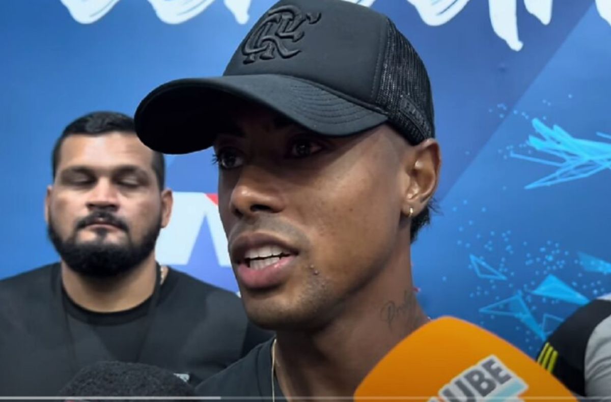 BRUNO HENRIQUE FALA SOBRE BRIGA POR TITULARIDADE COM CEBOLINHA NO FLAMENGO